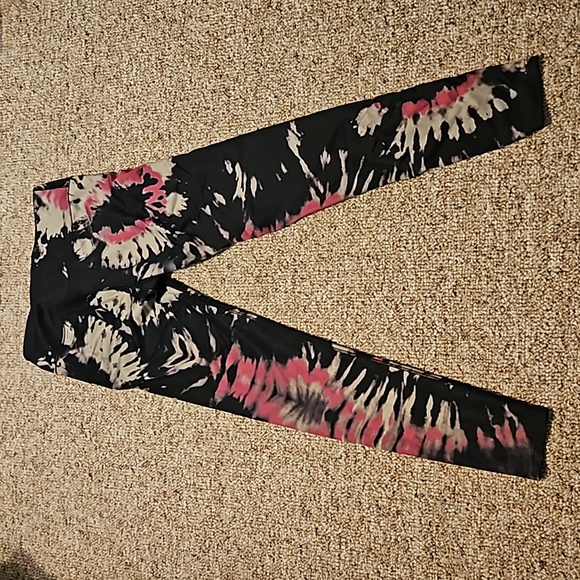 Noli Tie-Dye Leggings - Picture 3 of 3